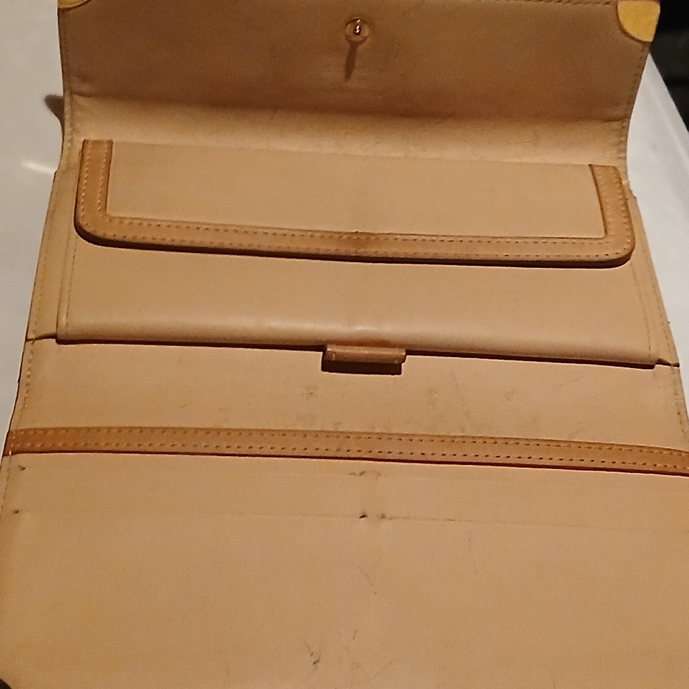 Louis Vuitton Authentic Vintage Wallet . Box & Dust Bag Included  -TH1015 - Picture 7 of 7